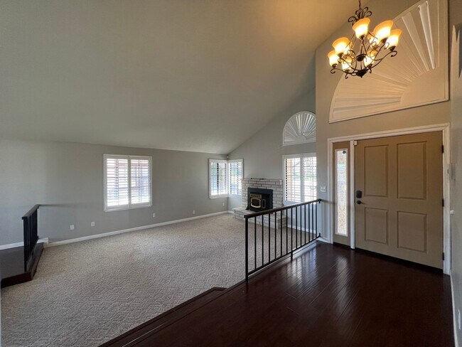 Foto del edificio - Spring Valley Lake Home