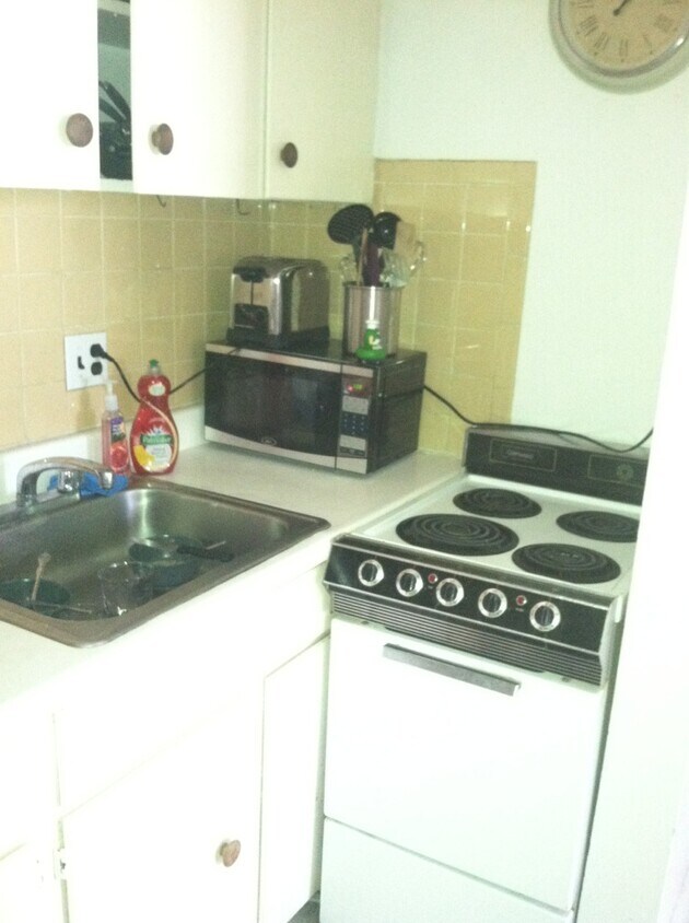 Foto principal - 77 Bradeen St