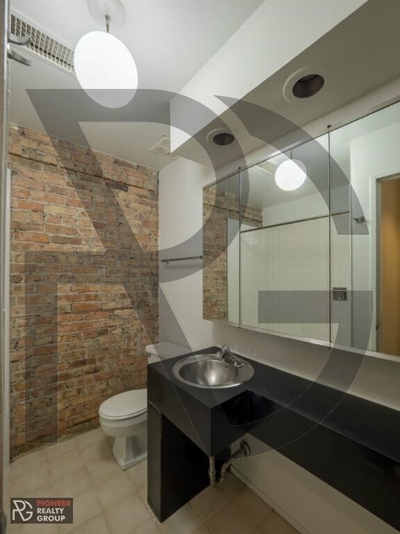 Foto del edificio - 2904 N Broadway