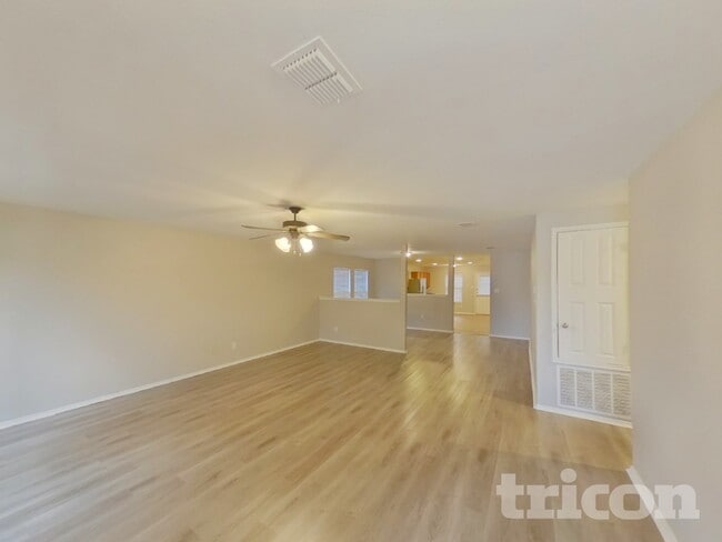 Building Photo - 534 Blue Sage