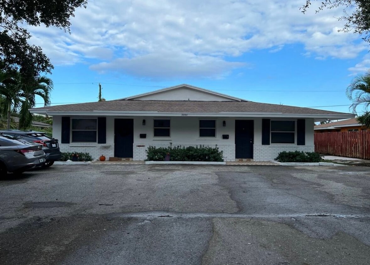 Great 2/2 in quiet Delray Neighborhood - 3001 Albatross Rd