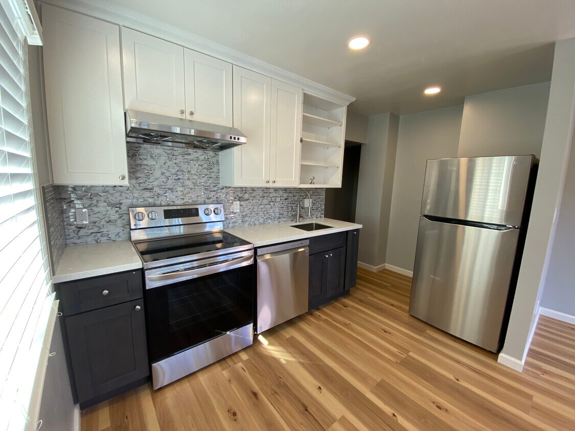 Foto principal - 6021 El Dorado St