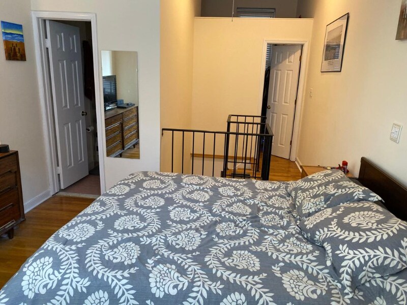 Building Photo - 300 Hudson St