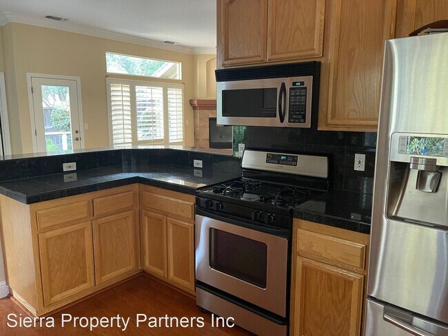 Building Photo - 5 br, 2 bath House - 11808 Kemper Oaks