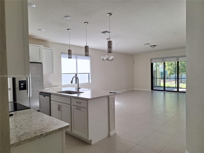 Foto del edificio - 8214 Hanoverian Dr