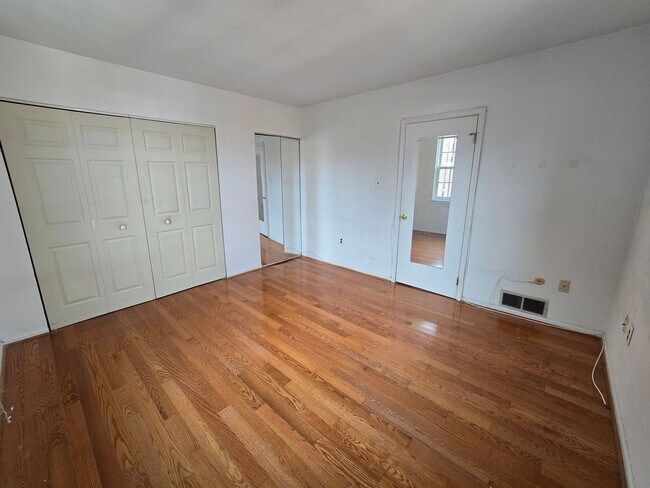 Foto del edificio - Bright 1 bedroom in washington square west...