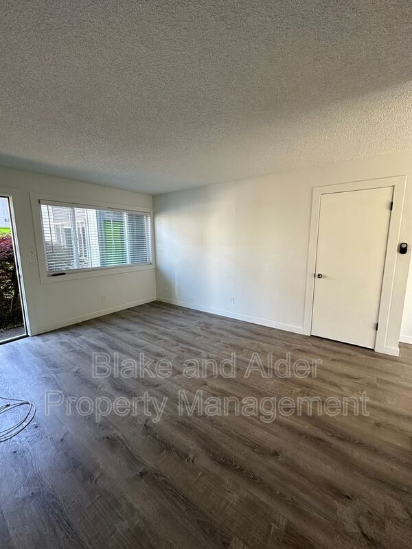 Foto del edificio - 838 SE 42nd Ave