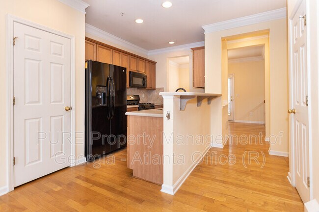 Building Photo - 1741 Highlands View Dr