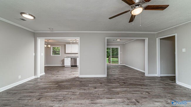 Foto del edificio - 3711 Broadmor Rd NW