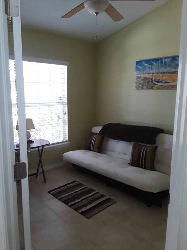 Foto del edificio - 1701 SE 14th St