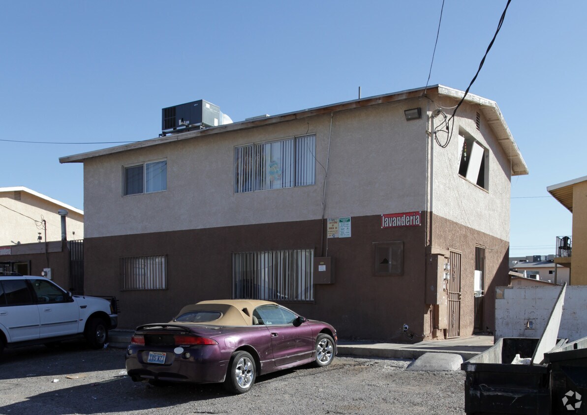 Foto del edificio - 514 McKellar Cir