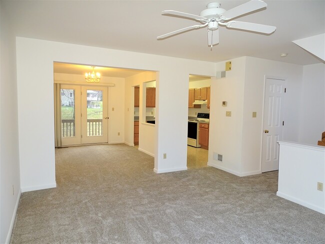 Building Photo - 132 Riders Way
