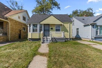 Building Photo - 15735 Cheyenne St