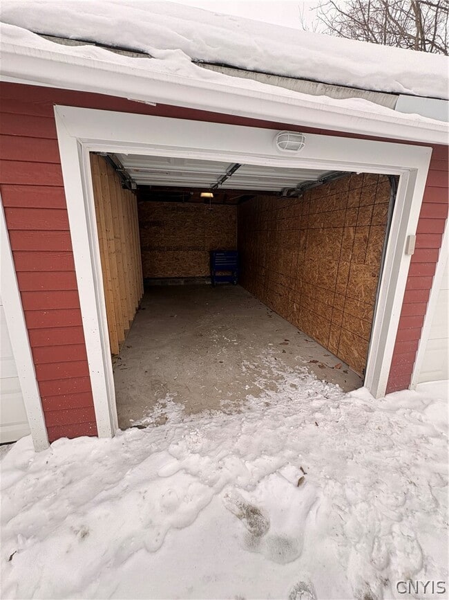 Building Photo - 11 Grove Ave