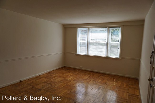 Foto del edificio - 2704 Kensington Ave