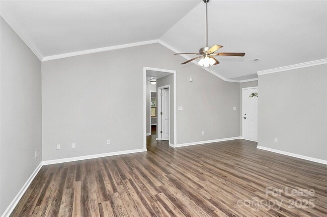 Foto del edificio - 1540 Nichole Ln
