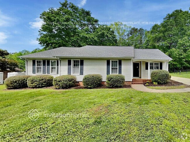 Building Photo - 229 Hughey Dr