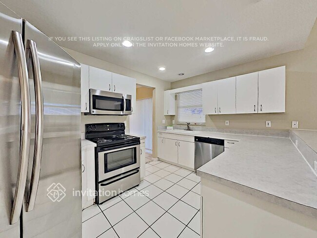 Building Photo - 5190 Old Ashwood Dr