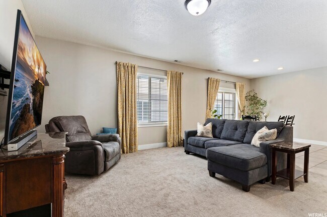 Building Photo - 13368 S Bridle Villa Dr