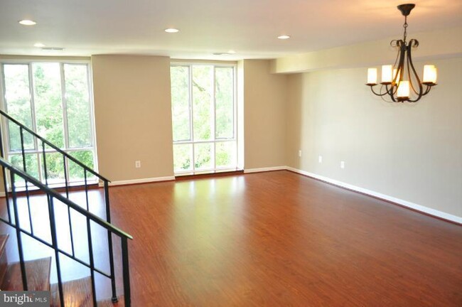 Foto del edificio - 5739 N Kings Hwy