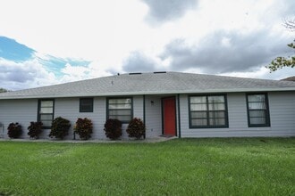 Building Photo - 2481 Fielding Ct