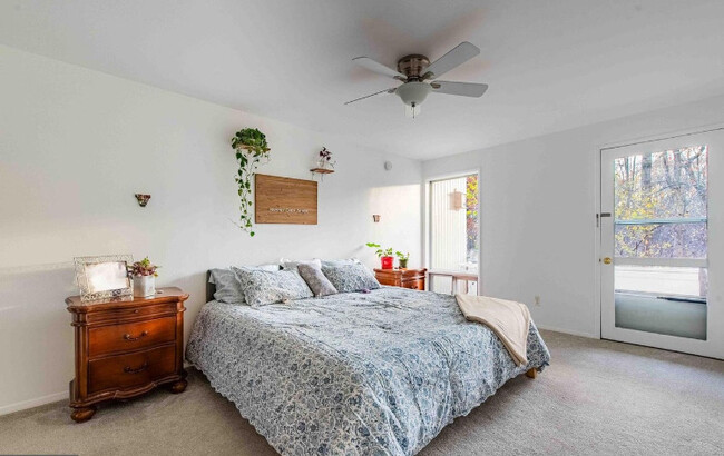 Master Bedroom - 7535 Spring Lake Dr