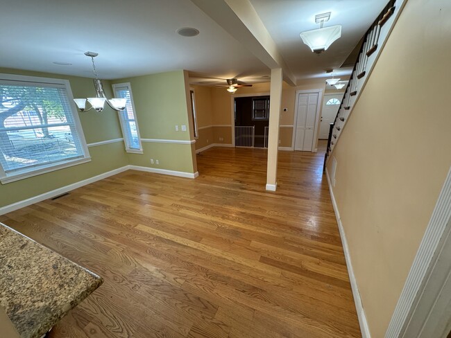 Unit B - 1st Floor Open Concept - 204 Washington St
