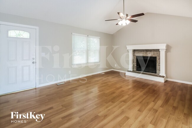 Foto del edificio - 909 Minnie Ave