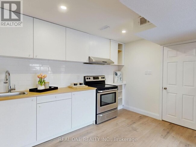 Building Photo - 47 Lowe Blvd