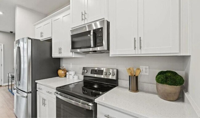 kitchen - 10 Coolidge Ave