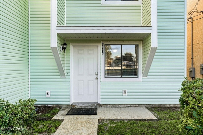 Building Photo - 4492 E Hwy 98