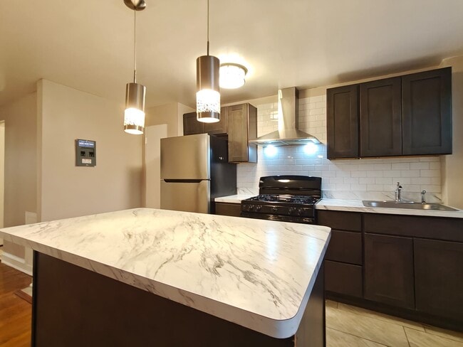 Photo - 6752 Blakemore St Apartment