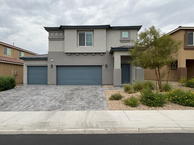 Foto del edificio - Gorgeous 5 Bedroom home!