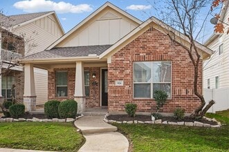Building Photo - 924 Charleston Ln