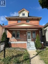 Building Photo - 1695 Howard Ave