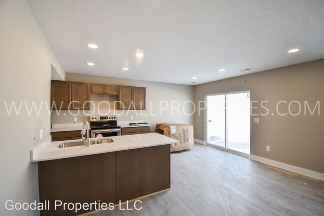 Foto del edificio - 3 br, 2.5 bath House - 2001 Adler Ct