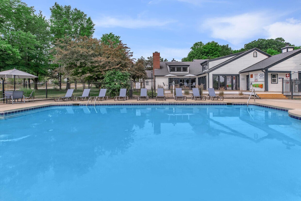 Summer Ridge Apartments 5545 Summer Ridge Blvd Kalamazoo, MI Apartments for Rent in