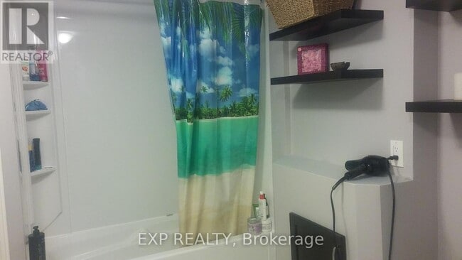 Building Photo - 31 Matterdale Ave