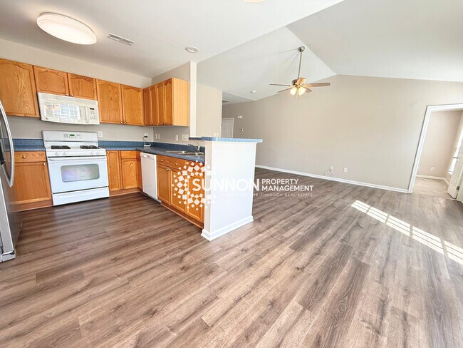 Building Photo - 110 Hartine Ct