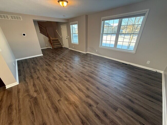 Building Photo - 1113 Tartan Ln