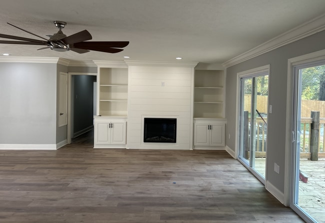 Building Photo - 208 Wexford Ct