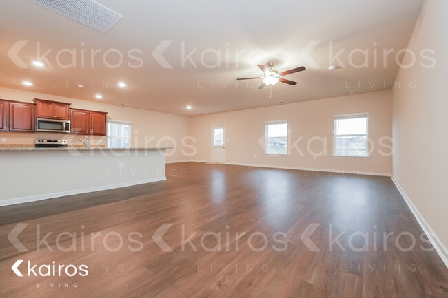 Foto del edificio - 1041 Pilgrim Ln