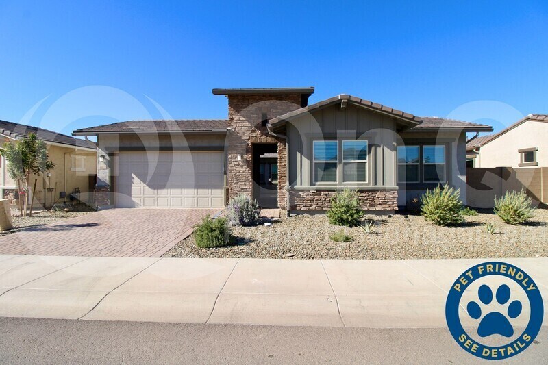 Foto principal - 44626 N 44th Ave