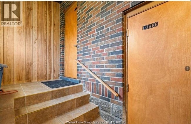 Building Photo - 306 Foch Ave