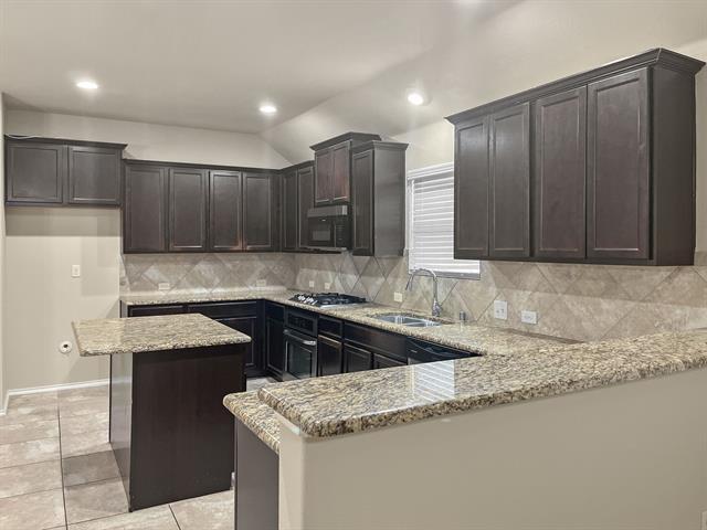 Foto del edificio - 10209 Pear Valley Rd