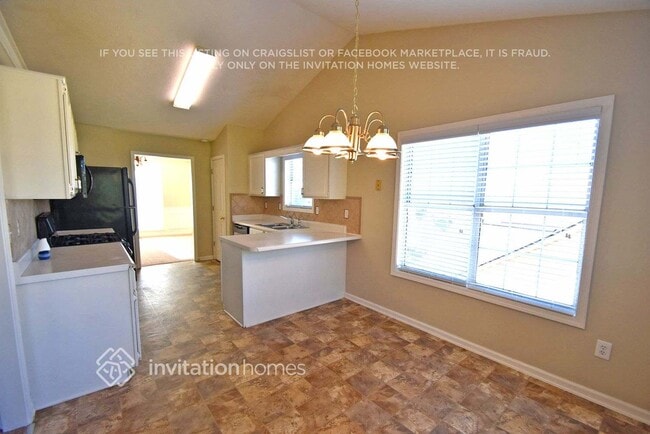 Foto del edificio - 3284 Shady Woods Cir