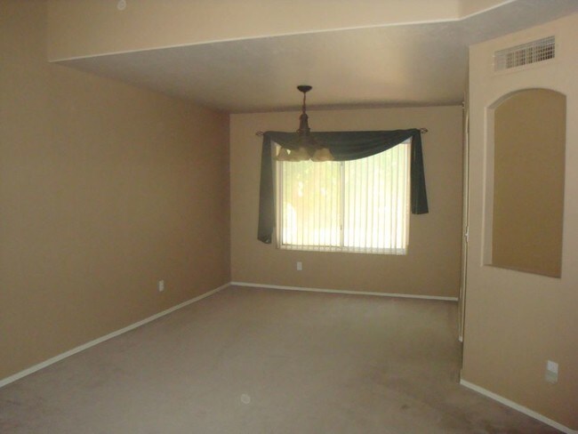 Building Photo - 677 S Dodge St