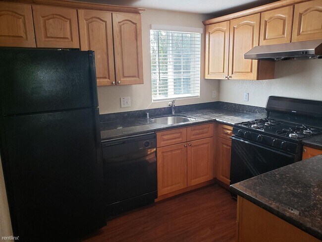 Building Photo - 1 br, 1 bath Apartment - 519 Napa St B