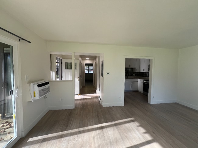 Building Photo - 705 E Drake Rd