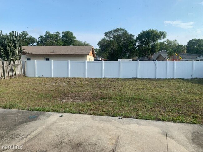 Building Photo - 4 br, 2 bath House - 6603 Reef Circle